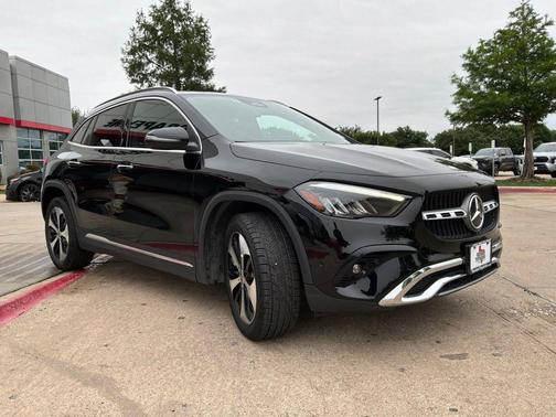 Night Black 2025 Mercedes-Benz GLA 250 4MATIC