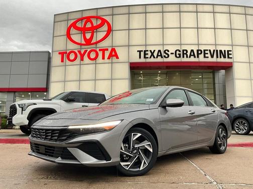 2025 Hyundai ELANTRA SEL