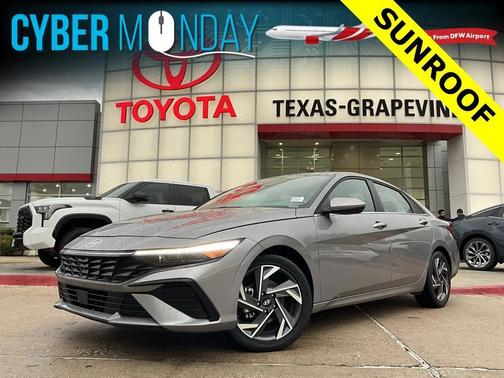 2025 Hyundai ELANTRA SEL