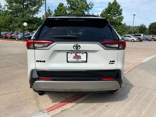 2025 Toyota RAV4 Hybrid SE