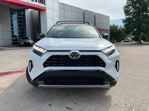 2025 Toyota RAV4 Hybrid SE