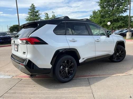 2025 Toyota RAV4 Hybrid SE