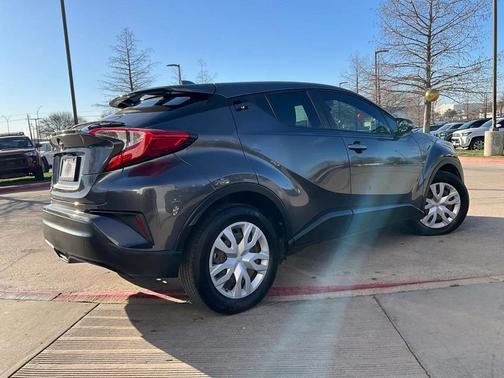 2019 Toyota C-HR LE