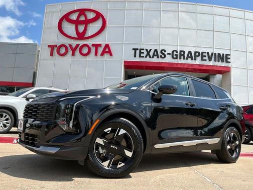 Ebony Black 2026 Kia Sportage LX