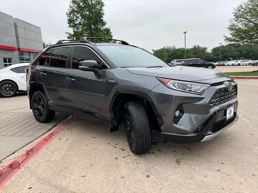 2021 Toyota RAV4 Hybrid SE