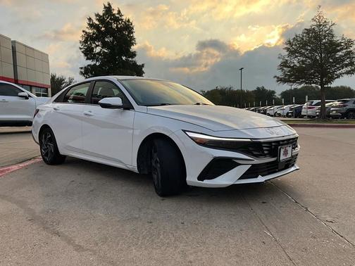 2025 Hyundai ELANTRA HEV Limited