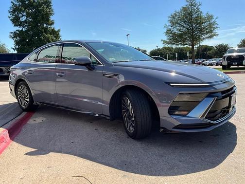 2024 Hyundai SONATA Hybrid SE