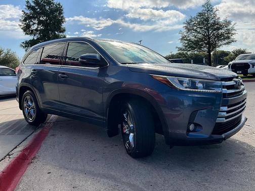 2017 Toyota Highlander Limited Platinum
