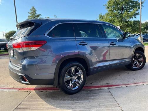 2017 Toyota Highlander Limited Platinum
