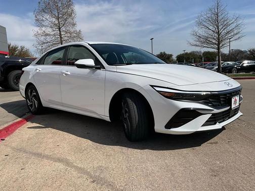 2025 Hyundai ELANTRA HEV Limited