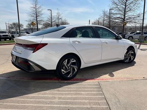 2025 Hyundai ELANTRA HEV Limited