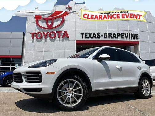 2022 Porsche Cayenne Base