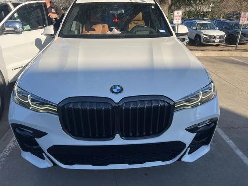 2022 BMW X7 xDrive40i