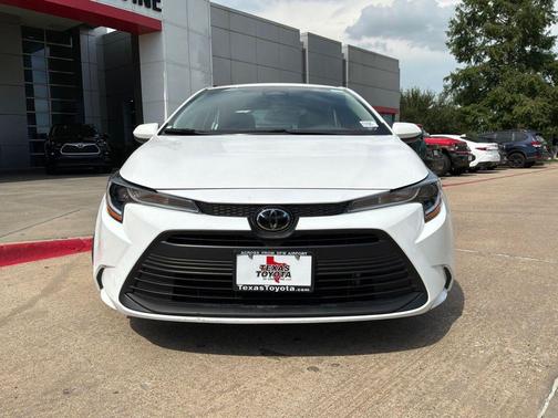 Ice Cap 2025 Toyota Corolla LE