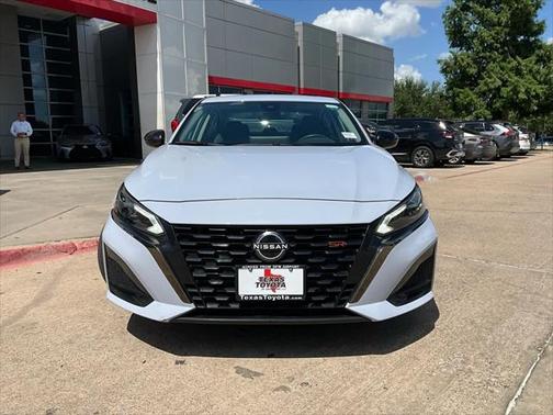2024 Nissan Altima SR FWD