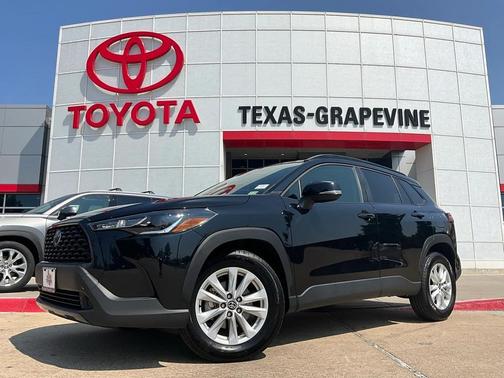 2024 Toyota Corolla Cross LE
