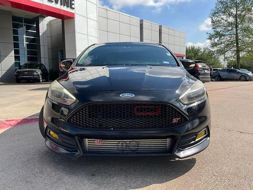 2016 Ford Focus ST 