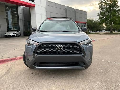 2025 Toyota Corolla Cross LE