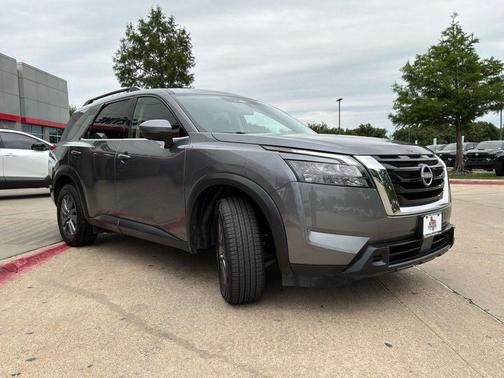 Gun Metallic 2025 Nissan Pathfinder SV FWD
