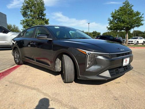 Interstellar Gray 2025 Kia K4 LXS