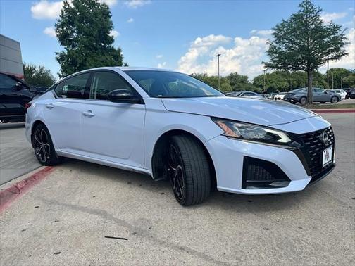 2024 Nissan Altima SR FWD