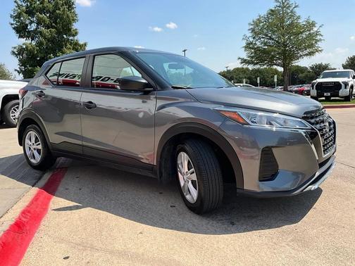 2024 Nissan Kicks S
