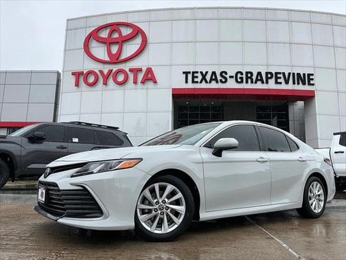 2022 Toyota Camry LE