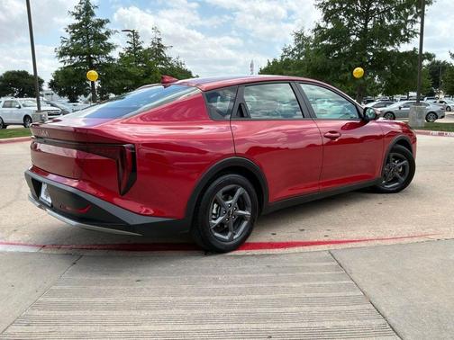Currant Red 2025 Kia K4 LXS