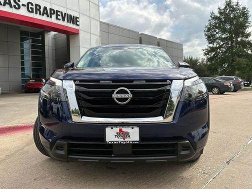 Deep Ocean Blue 2025 Nissan Pathfinder SV FWD
