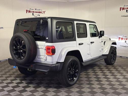 Bright White Clearcoat 2023 Jeep Wrangler 4xe Sahara