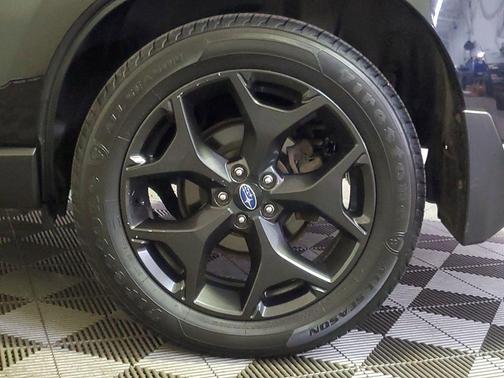 2018 Subaru Forester 2.5i Premium Black Edition
