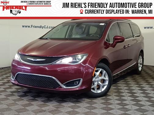 2017 Chrysler Pacifica Touring-L