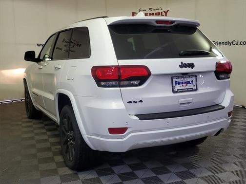 2021 Jeep Grand Cherokee Laredo