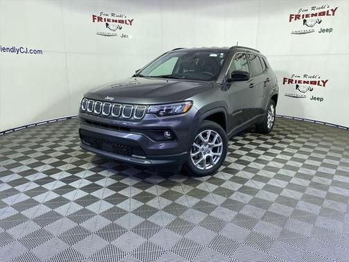 2022 Jeep Compass Latitude Lux