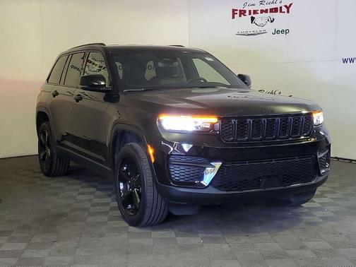 2022 Jeep Grand Cherokee Altitude