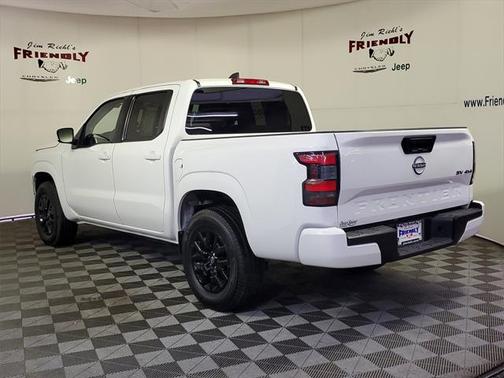 2022 Nissan Frontier SV
