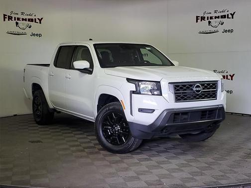 2022 Nissan Frontier SV