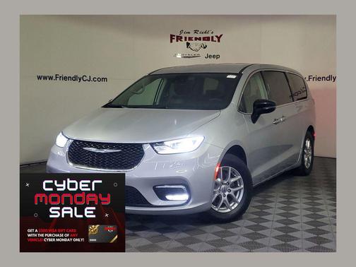 2024 Chrysler Pacifica Touring L