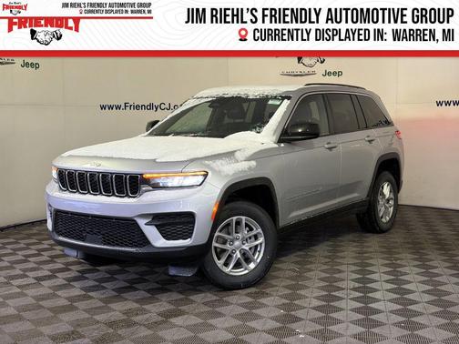 2025 Jeep Grand Cherokee Laredo