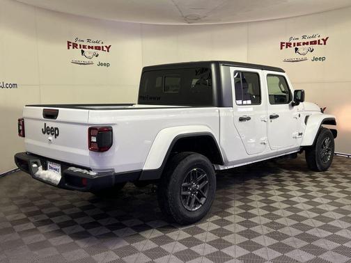 2026 Jeep Gladiator Sport S