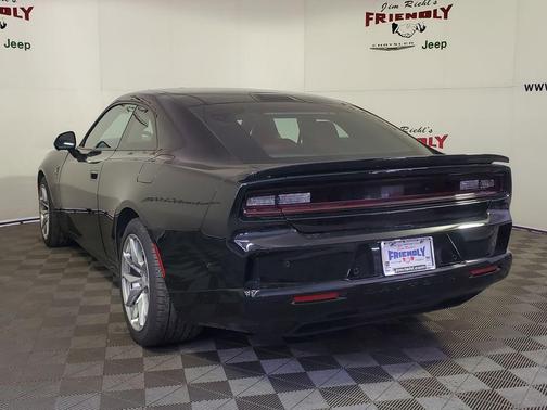 Diamond Black Crystal Pearlcoat 2024 Dodge Charger Daytona R/T Scat Pack