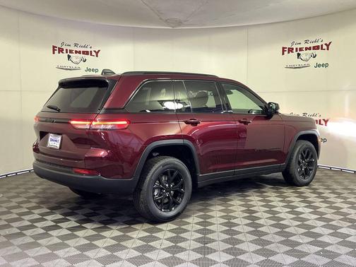 2025 Jeep Grand Cherokee Altitude