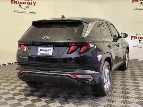 2024 Hyundai TUCSON SE