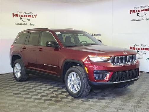 2025 Jeep Grand Cherokee Laredo