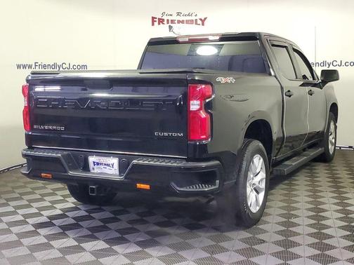 2021 Chevrolet Silverado 1500 Custom
