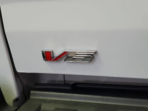 2022 GMC Canyon Base