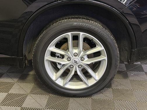 DB Black Crystal Clearcoat 2025 Dodge Durango GT Plus