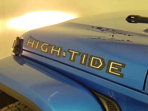 2025 Jeep Gladiator High Tide