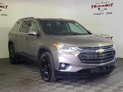 2020 Chevrolet Traverse LT Cloth