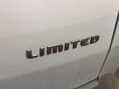 Silver Zynith Clearcoat 2026 Jeep Cherokee Limited